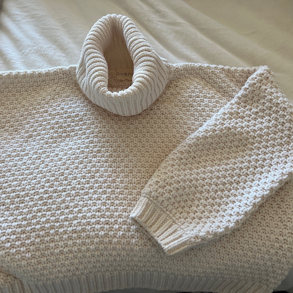 Chunky soft knit wide turtleneck sweater